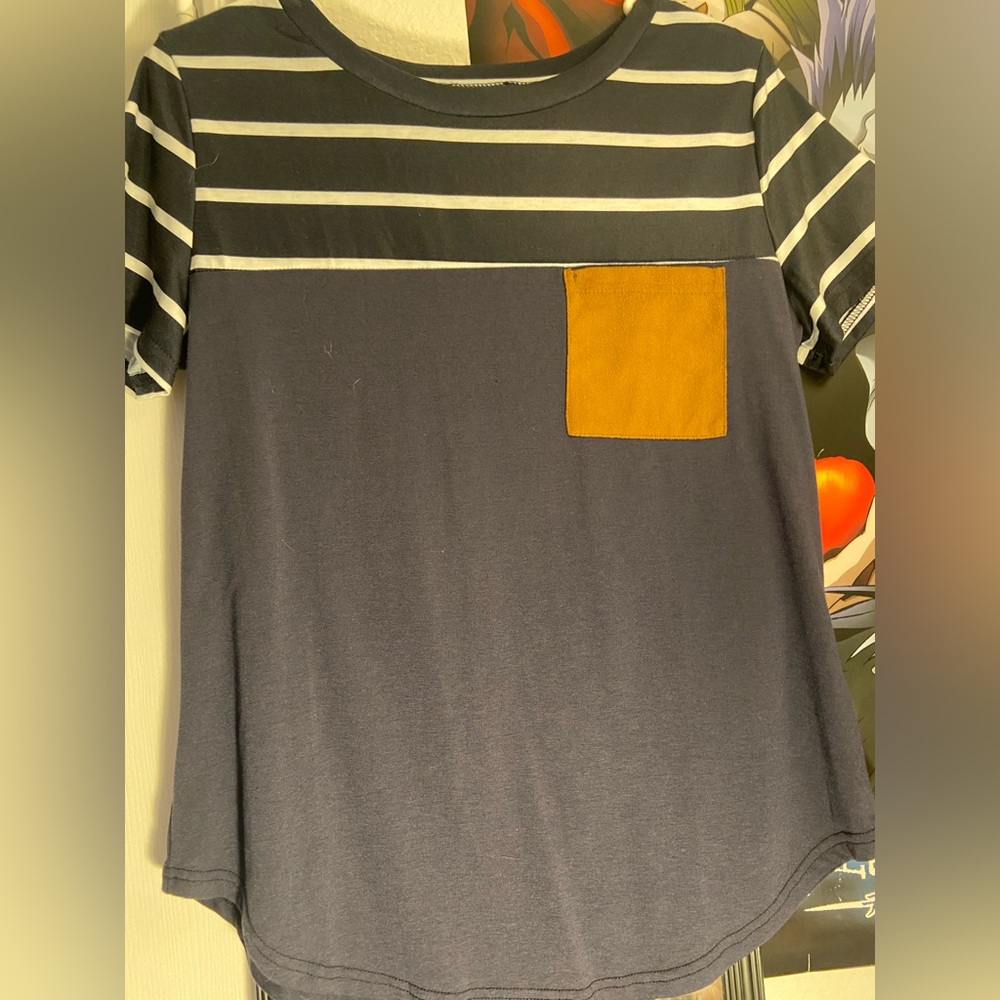 Cute little top!